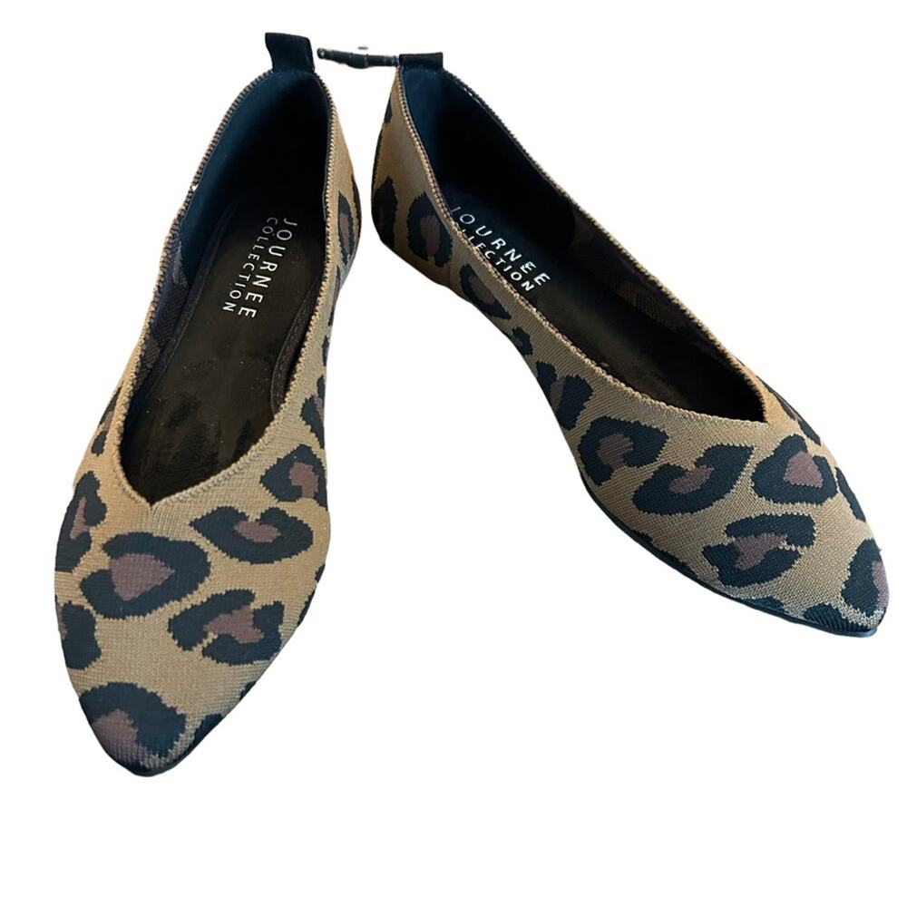 Journee Collection Tayleen Leopard Knit Fabric Pointed Toe Flats Retro NEW 8.5